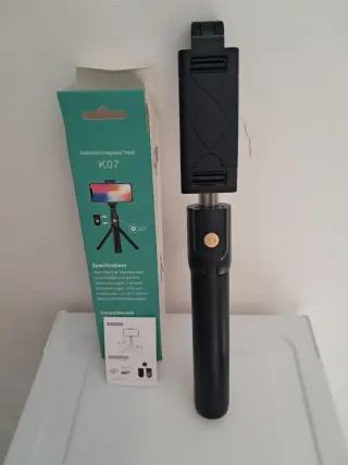 Asta selfie K07 con treppiede e telecomando