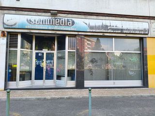 Local comercial en venta en Milán - Pumarín - Teatinos en Oviedo