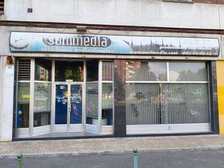 Local comercial en venta en Milán - Pumarín - Teatinos en Oviedo