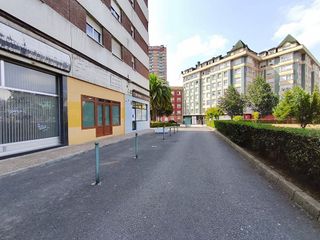Local comercial en venta en Milán - Pumarín - Teatinos en Oviedo