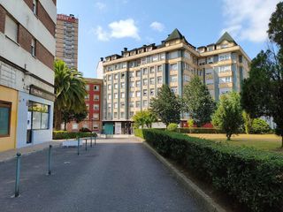 Local comercial en venta en Milán - Pumarín - Teatinos en Oviedo