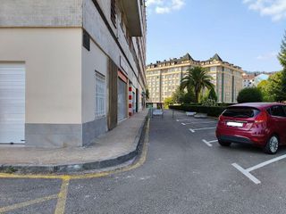 Local comercial en venta en Milán - Pumarín - Teatinos en Oviedo