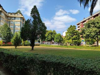 Local comercial en venta en Milán - Pumarín - Teatinos en Oviedo