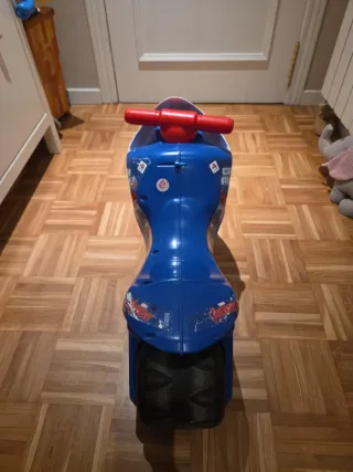 Moto de niño bebe Capitán América