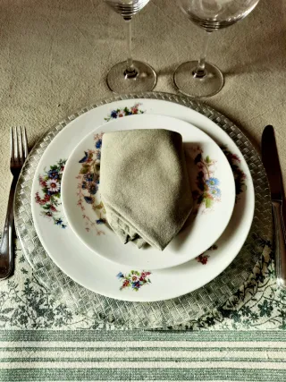 Bajoplatos de cristal con relieve