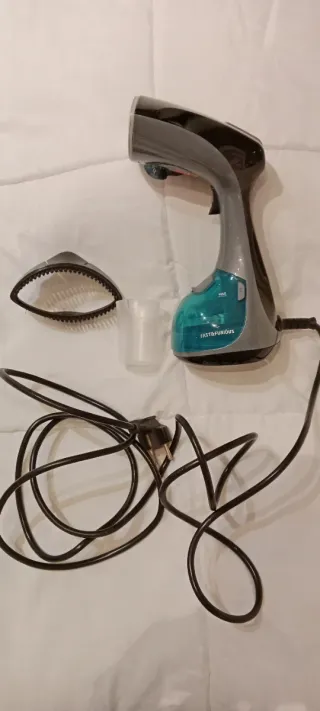 Plancha Vertical Cecotec Negra