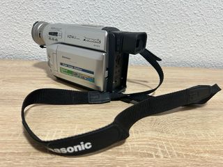 Videocámara Panasonic VZ14 + Accesorios