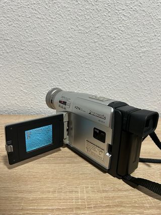 Videocámara Panasonic VZ14 + Accesorios
