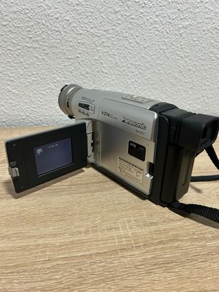 Videocámara Panasonic VZ14 + Accesorios