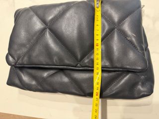 Bolso fiesta acolchado negro