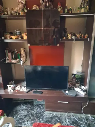 Librería moderna madera noble y cristal