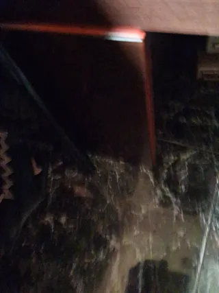 Librería moderna madera noble y cristal