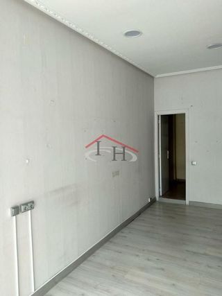 Local comercial en venta en El Ejido - Santa Ana en León