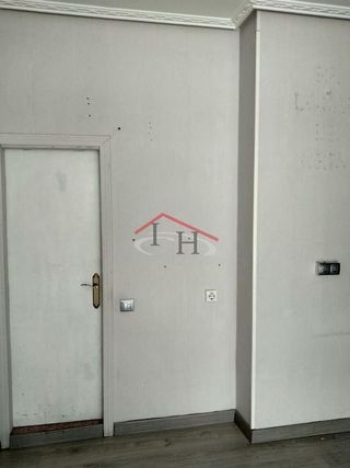 Local comercial en venta en El Ejido - Santa Ana en León