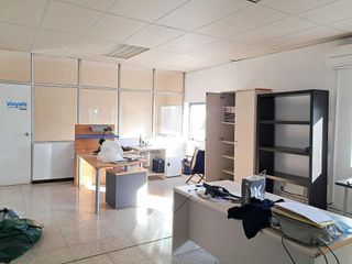 Nave industrial en alquiler en Canovelles