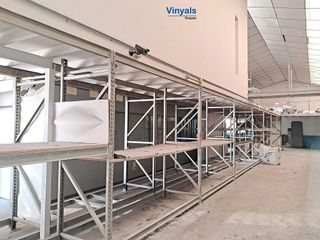 Nave industrial en alquiler en Canovelles