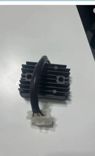 Regulador Voltaje Kawasaki KL500