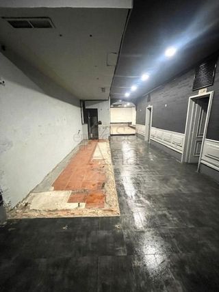 Local comercial en alquiler en San Pedro de Deusto-La Ribera en Bilbao