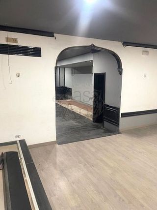 Local comercial en alquiler en San Pedro de Deusto-La Ribera en Bilbao