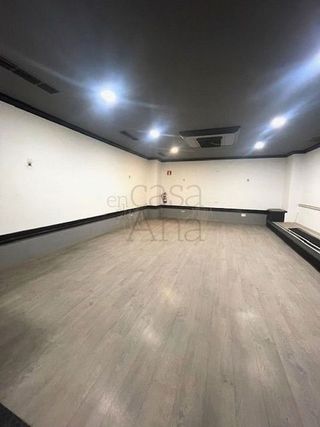 Local comercial en alquiler en San Pedro de Deusto-La Ribera en Bilbao