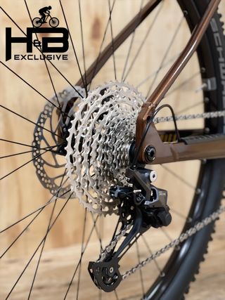 Focus Jarifa2 6.8 Nine BRN Shimano Deore 2023