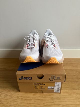 Zapatillas Asics Novablast 5 Talla 37.5