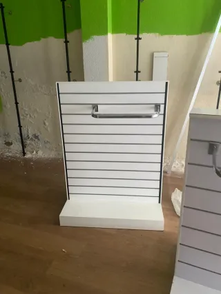 Góndola expositora tienda