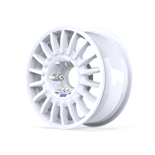 Llanta BRAID modelo Winrace T de 17 pulgadas.