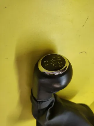 POMO + FUNDA PALANCA CAMBIOS OPEL CORSA D 5V