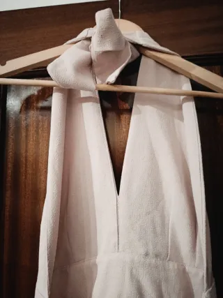 Vestido rosa con lazo