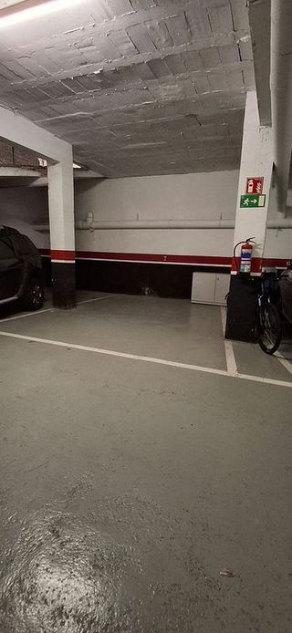 Garaje en venta en Derio