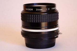 NIKON Nikkor 24mm f/2.0 AIS