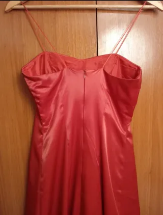 Vestido de fiesta satén rojo Santiago Sanchez