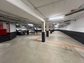 Garaje en alquiler en Centre - Joan Prim en Granollers