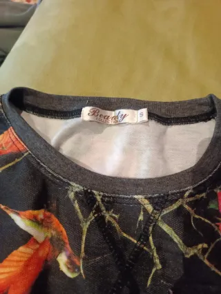 Jersey con flores y pájaritos