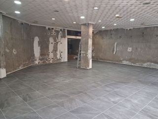 Local comercial en alquiler en Baeza