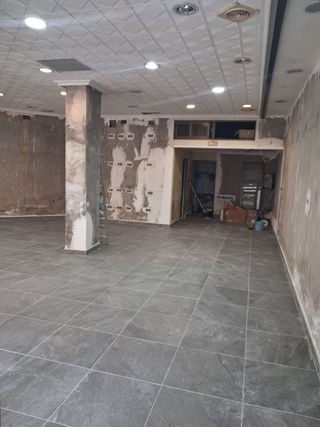 Local comercial en alquiler en Baeza