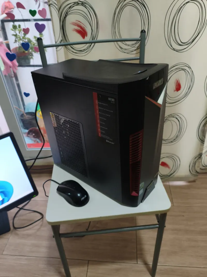 Acer Nitro N50-600 PC Gaming Negra/Roja afbeelding 2