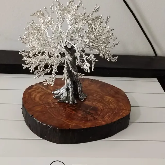 Figura de olivo artesanal