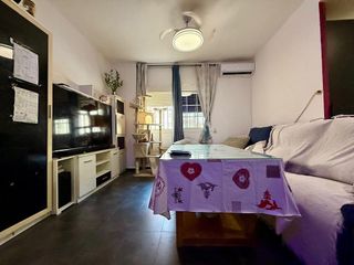 Piso en venta en Colores - Entreparques en Sevilla