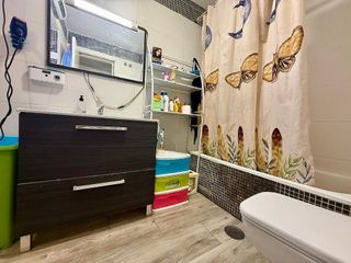 Piso en venta en Colores - Entreparques en Sevilla