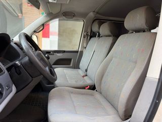 Volkswagen Transporter T5 2006