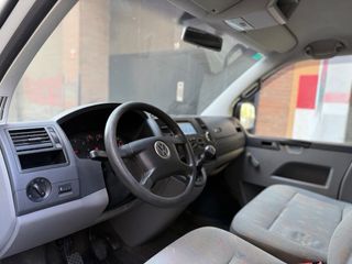 Volkswagen Transporter T5 2006