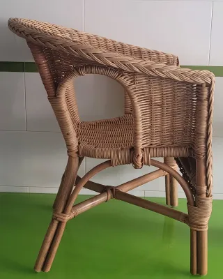 Poltrona in rattan e bambù