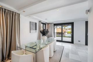 Chalet en alquiler en Nueva Andalucía centro en Marbella