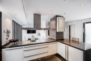 Chalet en alquiler en Nueva Andalucía centro en Marbella