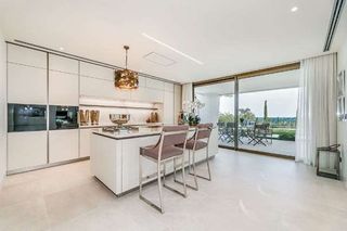 Chalet en alquiler en Los Naranjos - Las Brisas en Marbella