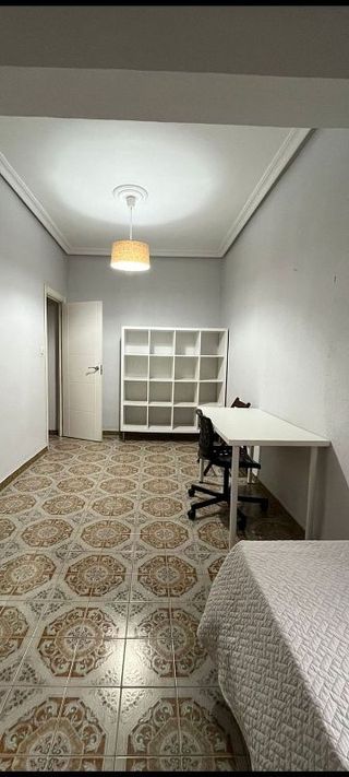 Piso en alquiler en El Tardón - El Carmen en Sevilla