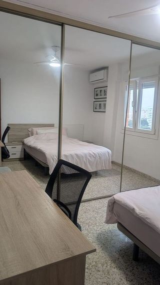 Piso en alquiler en Parque Mediterráneo - Santa Paula en Málaga