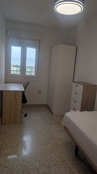 Piso en alquiler en Parque Mediterráneo - Santa Paula en Málaga